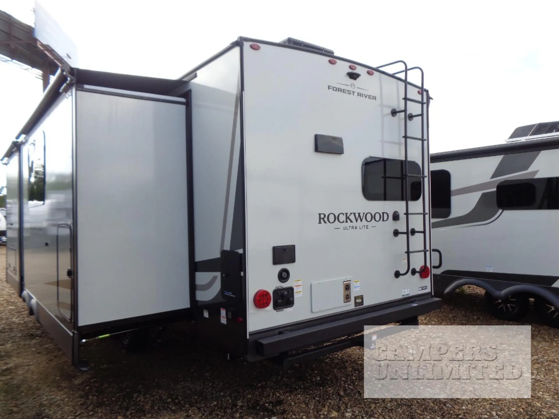 2027 Forest River Rockwood Ultra Lite 2711RK — Photo 6