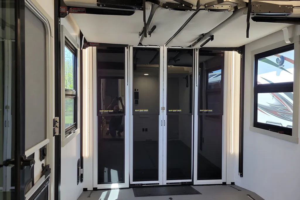 2025 Brinkley Model G 3500, Photos photo 41