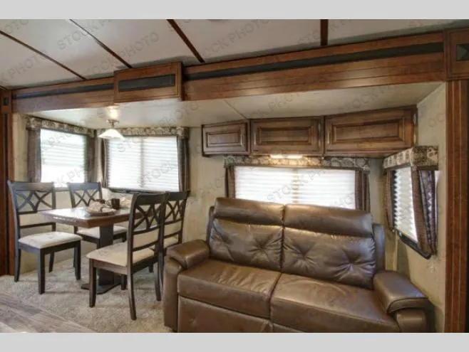 2017 Keystone RV Outback 333FE - Photo 4