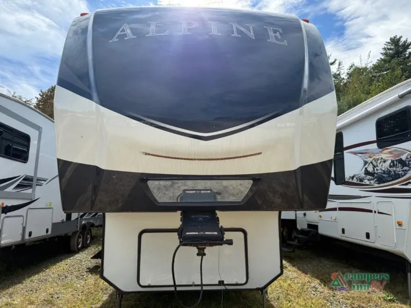 2021 Keystone Alpine 3220RL - Photo 4