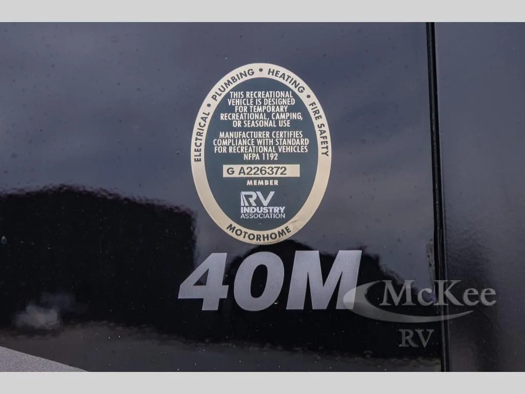 2027 Fleetwood Discovery LXE 40M - Photo 4