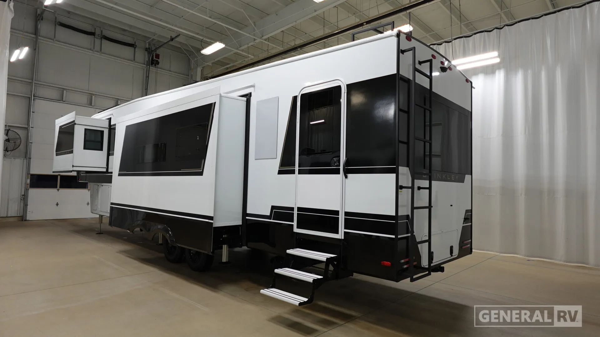 2027 Brinkley Model Z 3515 - Photo 4