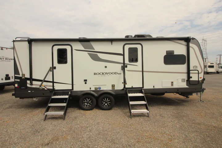 2027 Forest River Rockwood Ultra Lite 2608BS — Photo 5