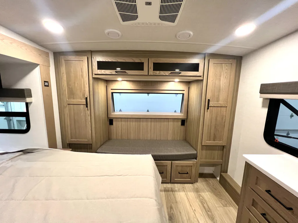 2026 Forest River Rockwood Signature 403SDB, Photos photo 36