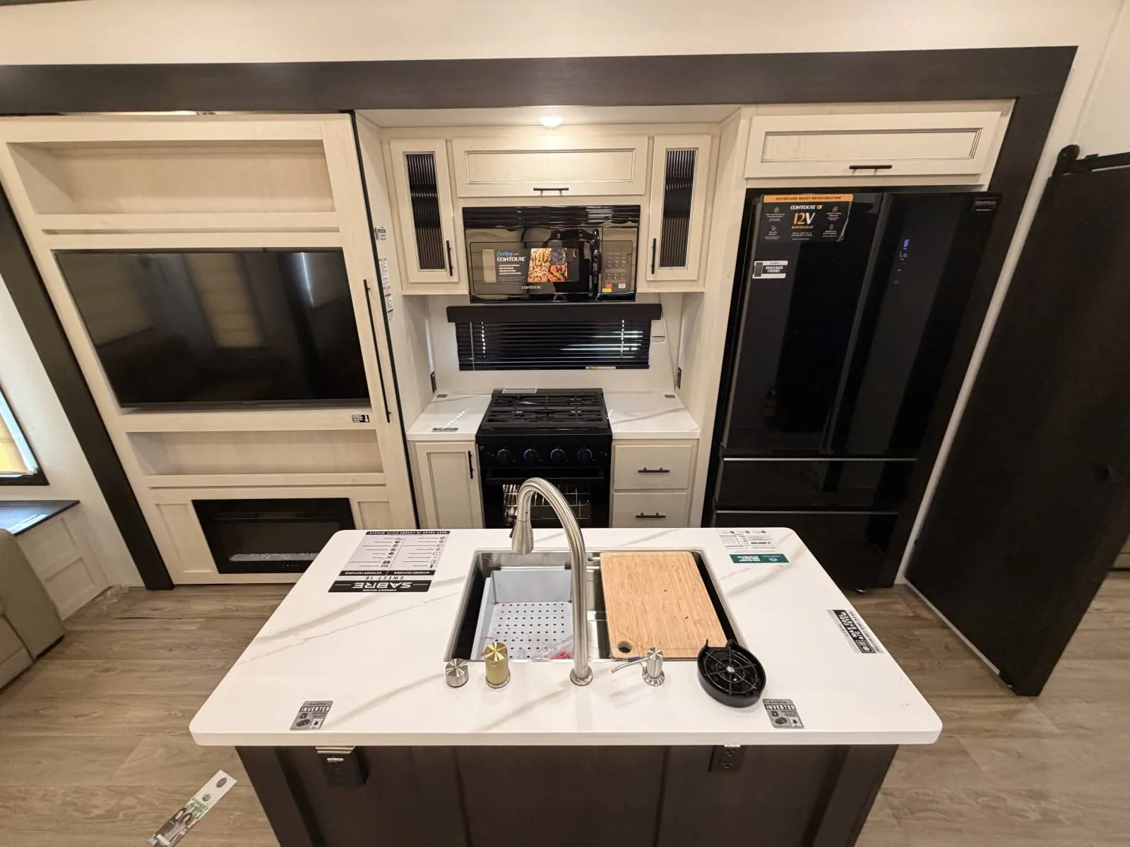 2027 Forest River Sabre 36FLX — Photo 6