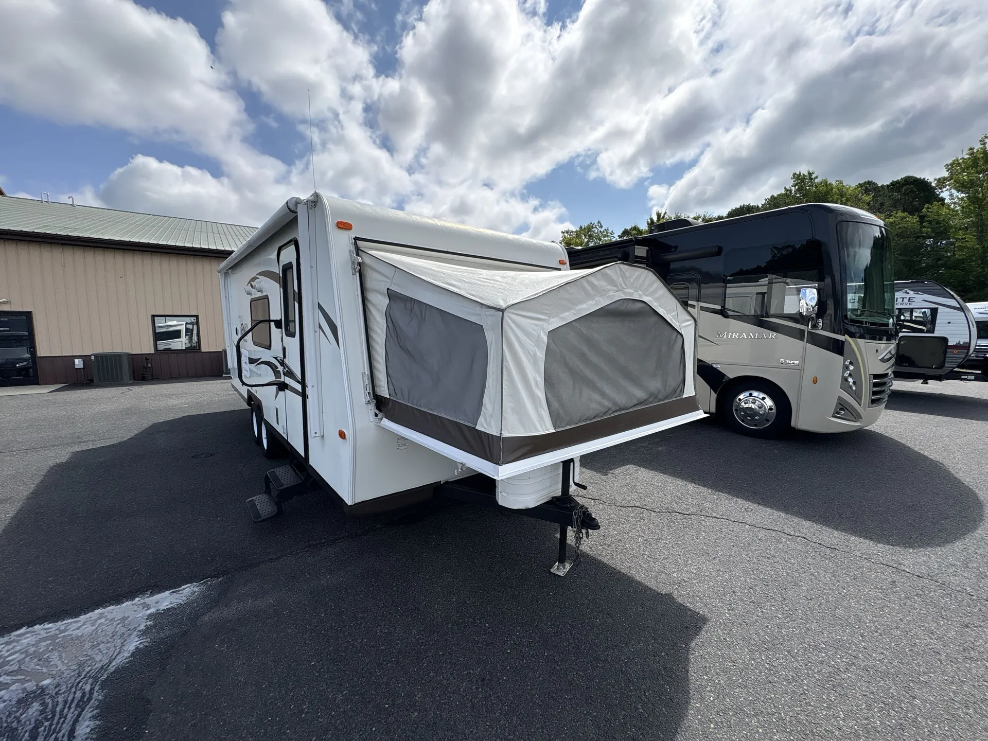 2014 Forest River Rockwood Roo 23SS - Photo 2