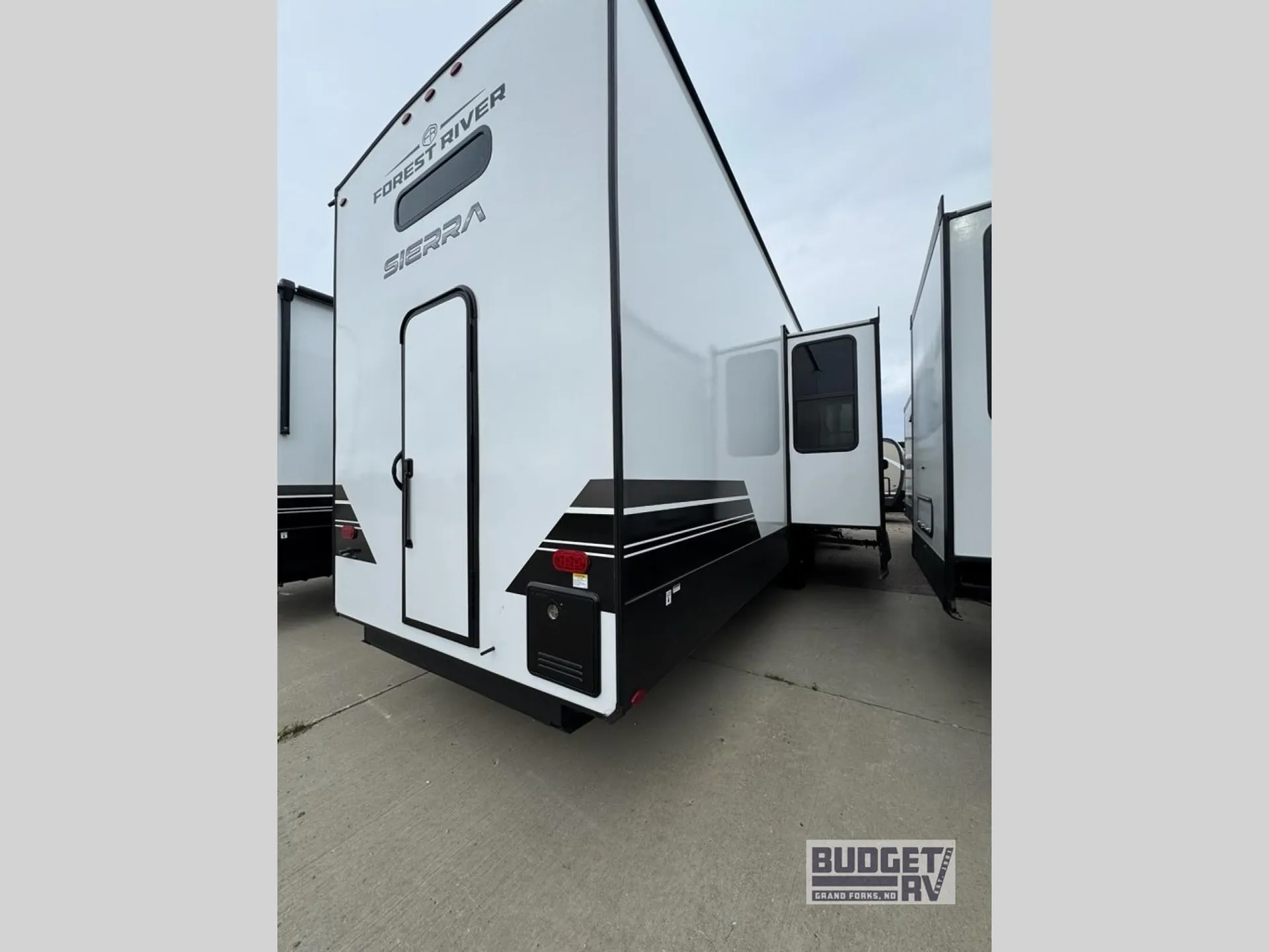 2026 Forest River Sierra Destination Trailers 41DUPLEX — Photo 7