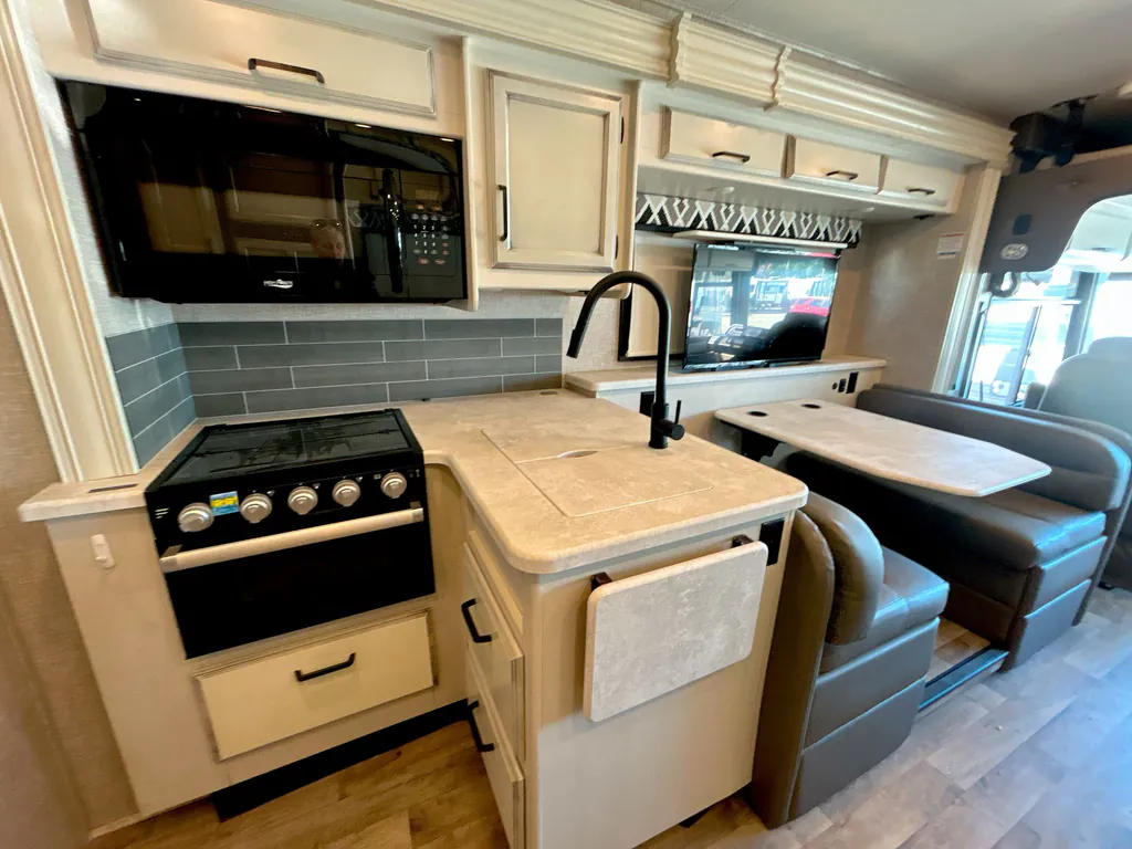 2022 Entegra Coach Vision 27A, Photos photo 20