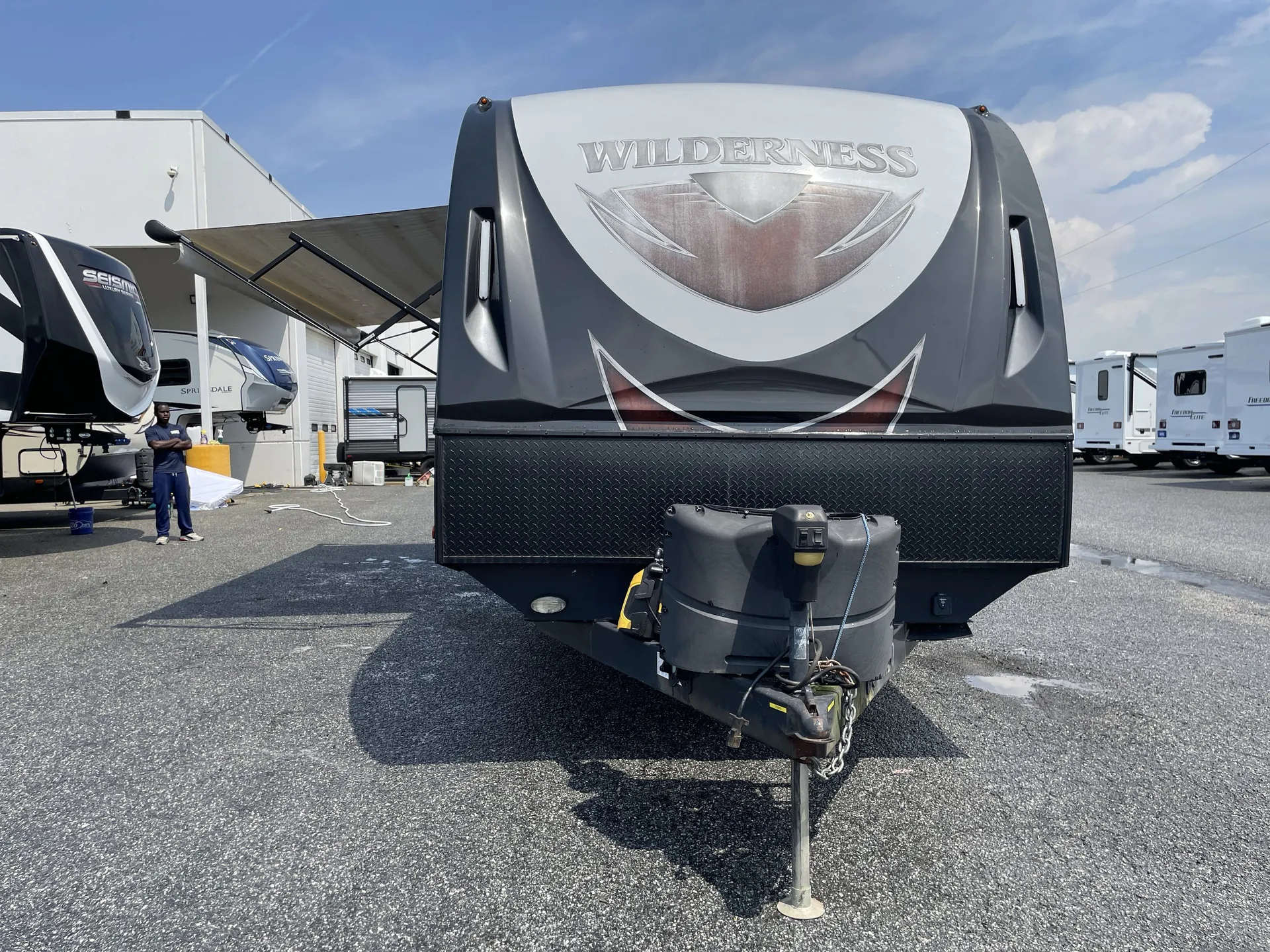 2018 Heartland Wilderness 3350 DS — front