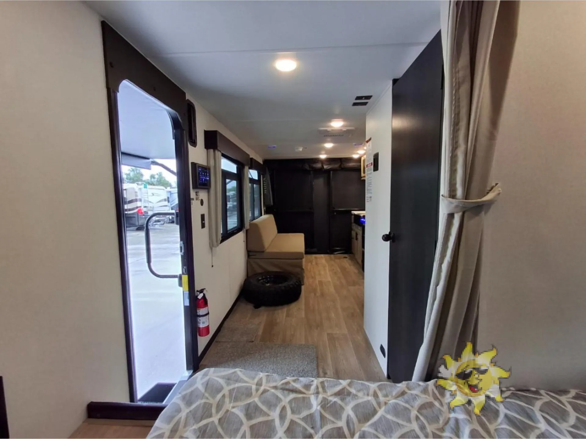 2027 Forest River Cherokee Grey Wolf Black Label 18RRBL - Photo 3