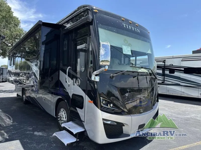 2026 Tiffin Phaeton 35 CH - Photo 4