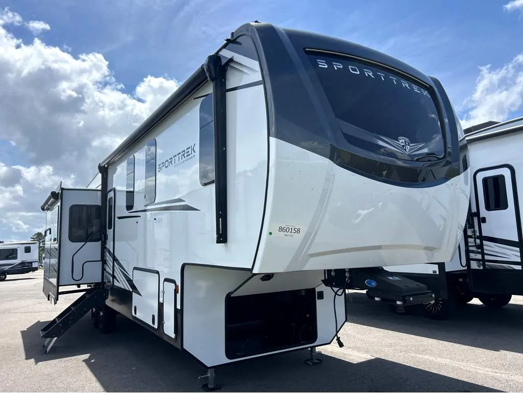 2026 Venture RV SportTrek 5 Touring Edition STTF353VIK - Main photo