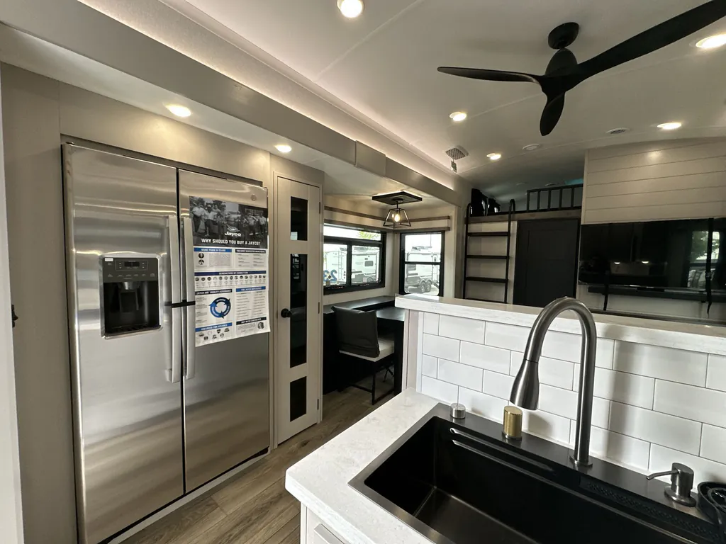 2026 Jayco North Point 395DSDB, Photos photo 7