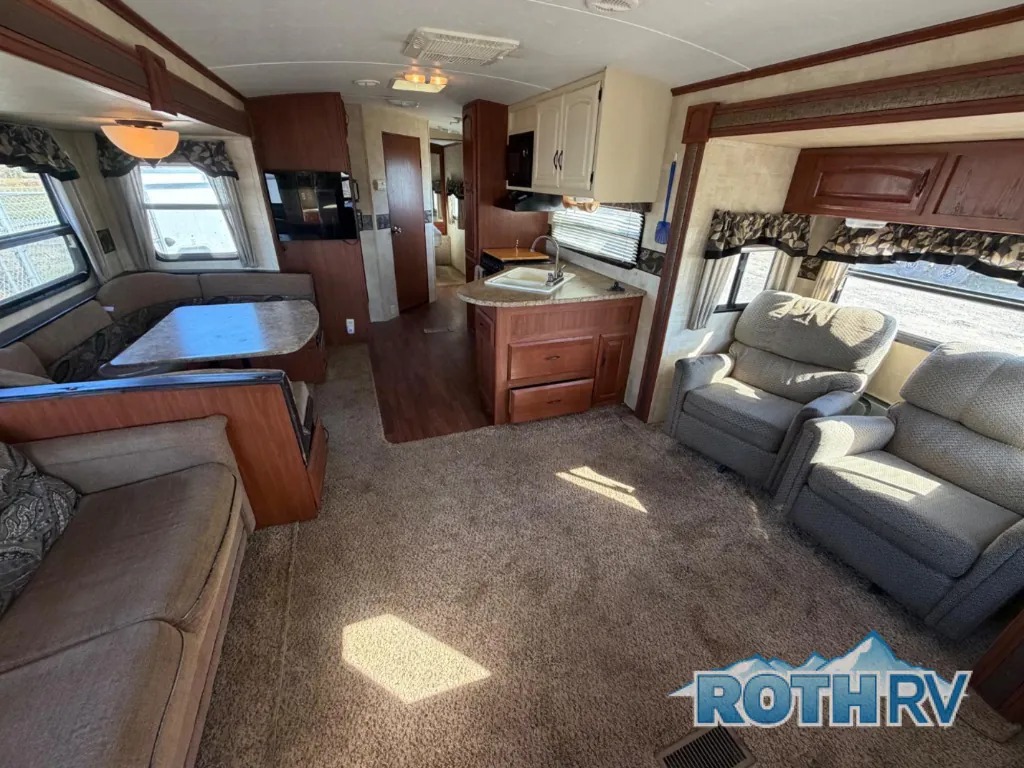 2011 Keystone Outback 298RE, Photos photo 10