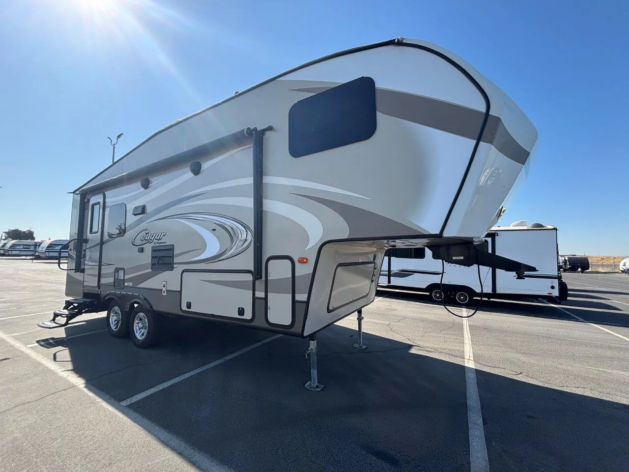 2016 Keystone Cougar Half-Ton 244RLSWE - Photo 2