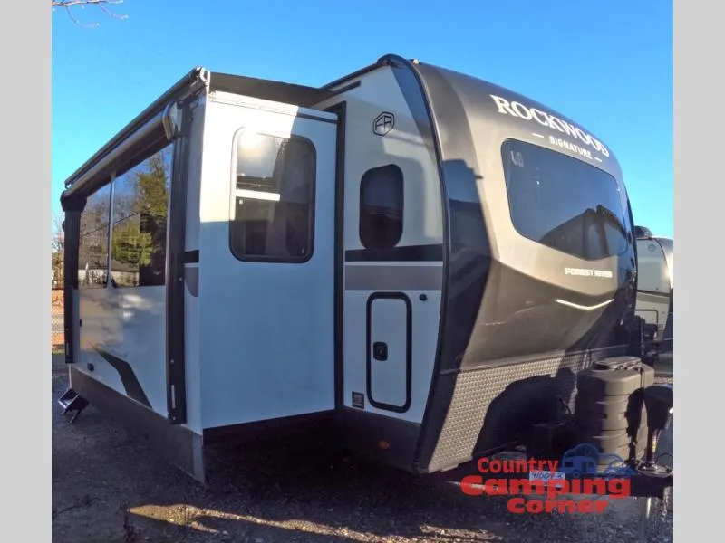 2026 Forest River RV Rockwood Ultra Lite 8339FK - Main photo