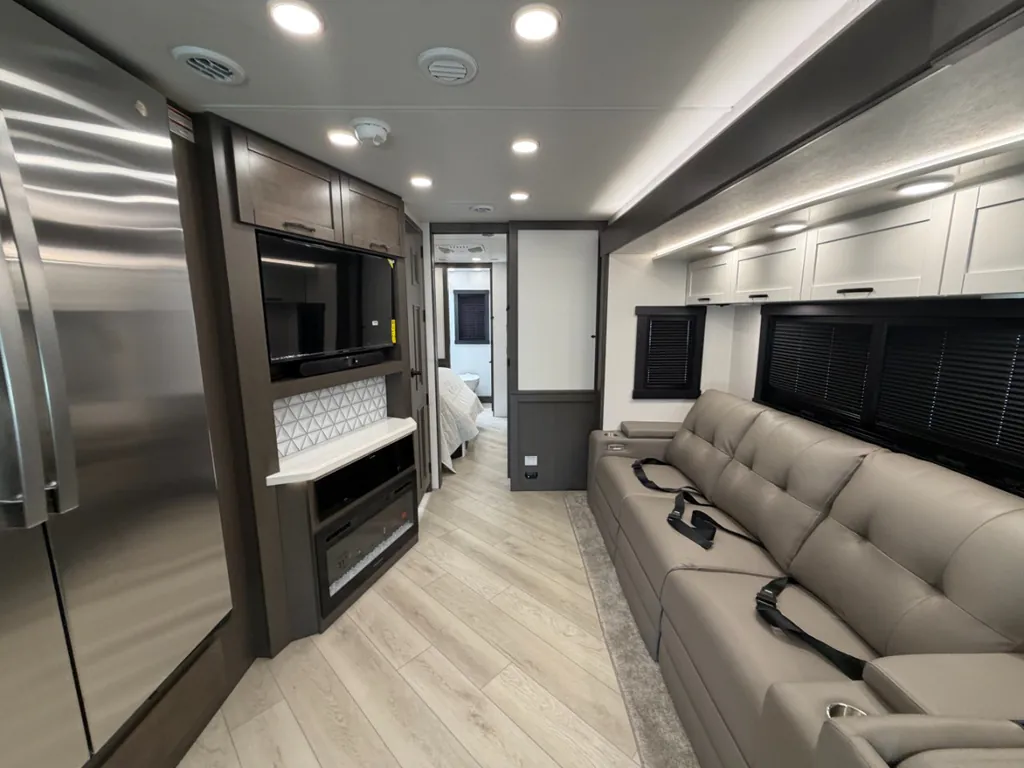 2027 Entegra Coach Accolade 37K, Photos photo 54