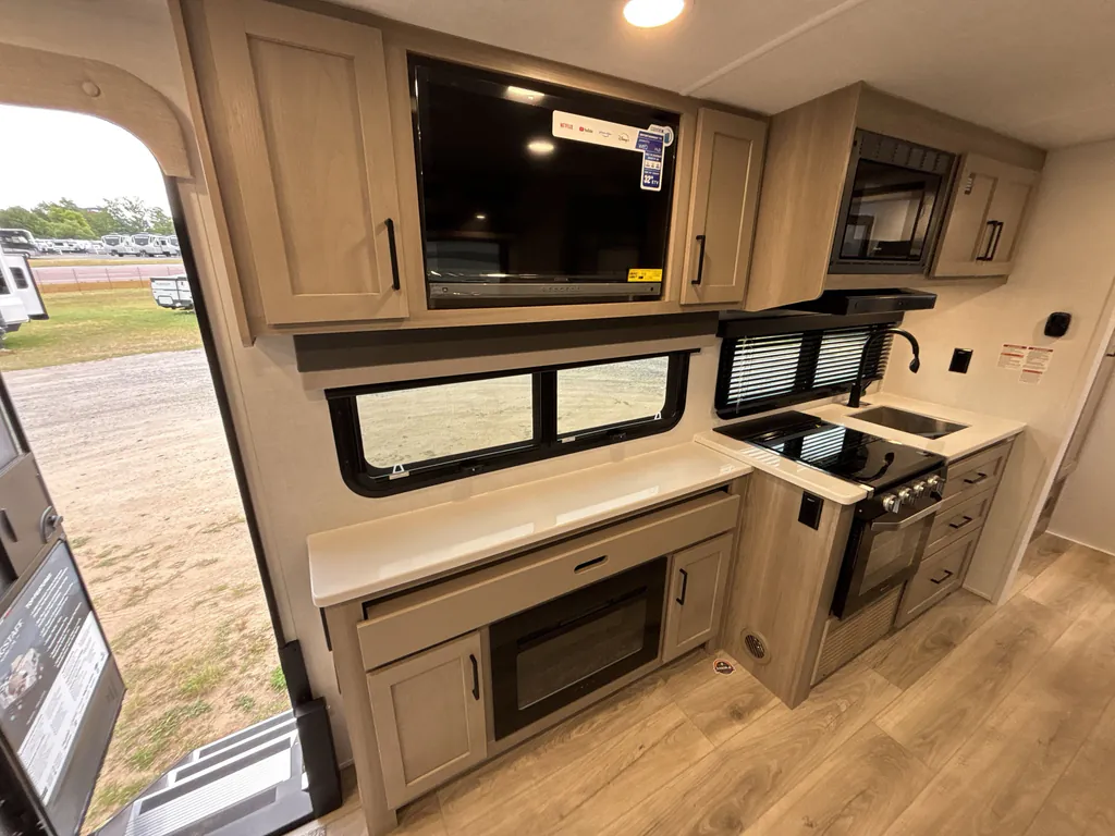 2026 Forest River Flagstaff Micro Lite 25FBT, Photos photo 20