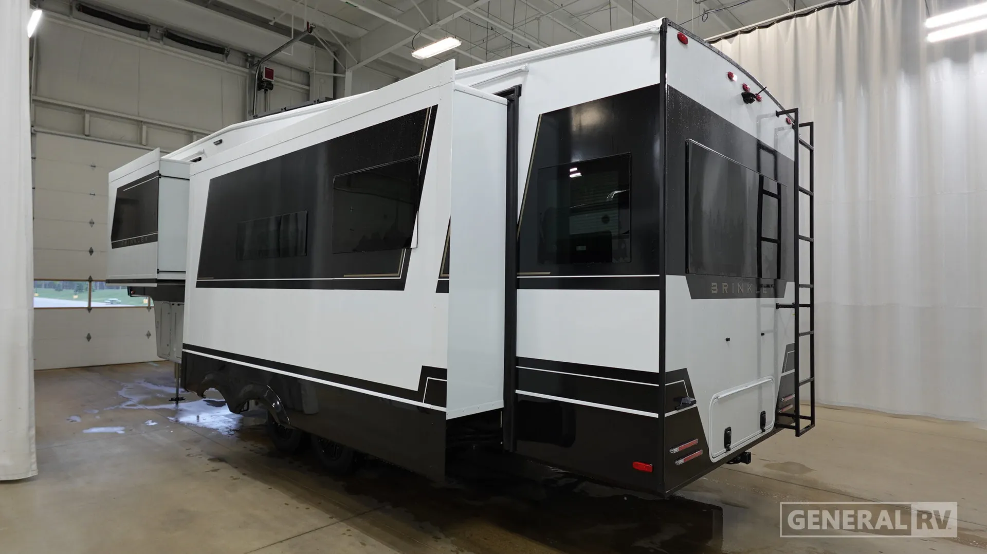 2026 Brinkley Model Z 2900 - Photo 4