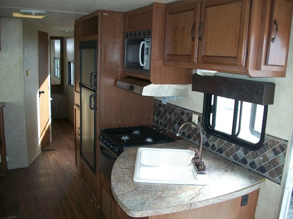 2013 Forest River Salem 27RLSS — Photo 5