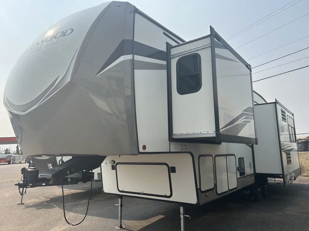 2022 Forest River Wildwood Heritage Glen 286RL - Photo 3