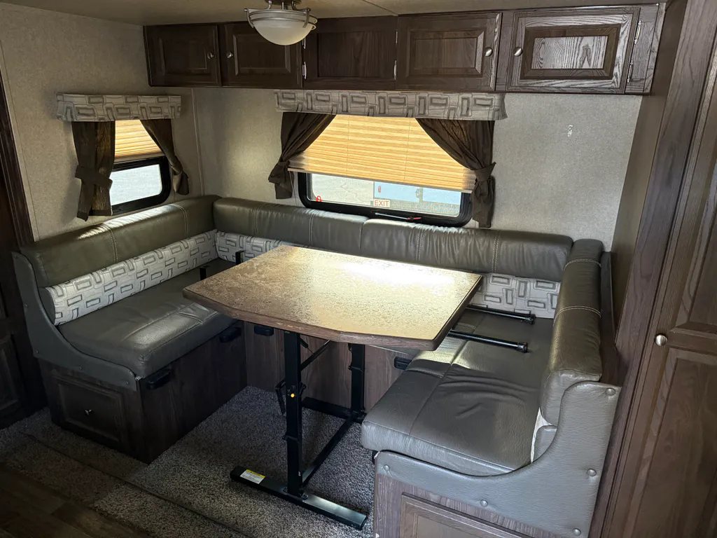 2018 Forest River Flagstaff Micro Lite 25BRDS, Photos photo 21