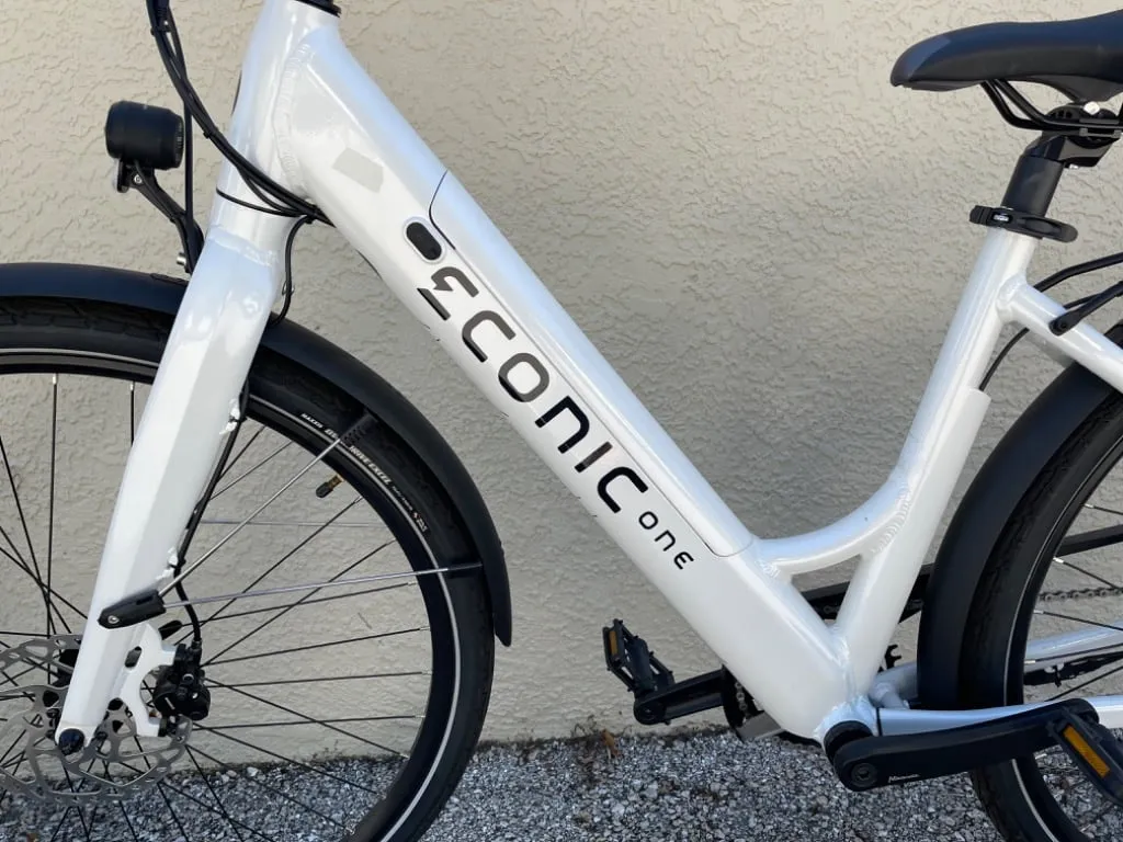 2024 ECONIC E CONIC WHITE - Photo 4