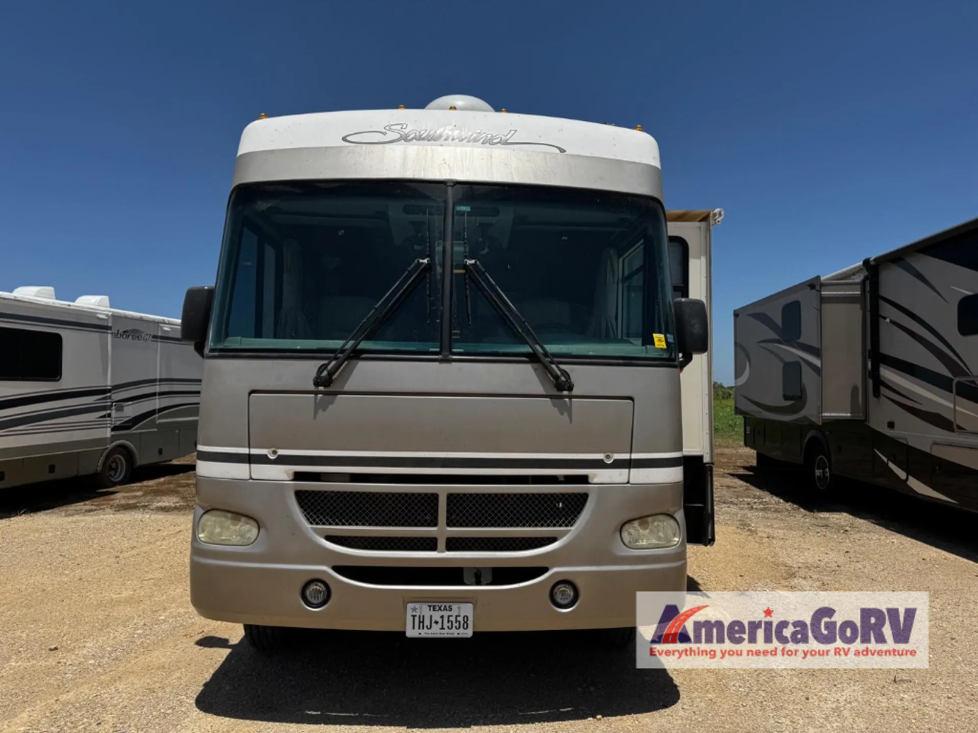 2004 Fleetwood Southwind 32VS - Photo 3