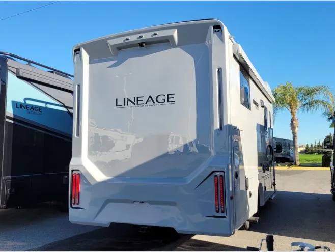 2026 Grand Design Lineage Series M 25TK - Photo 4