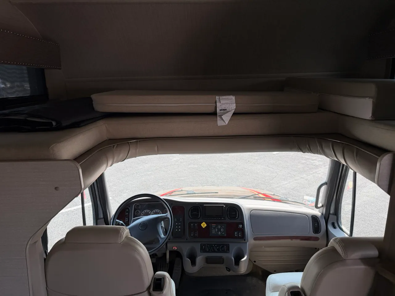 2018 Jayco Seneca 37FS dealer photo 5 from RV Country