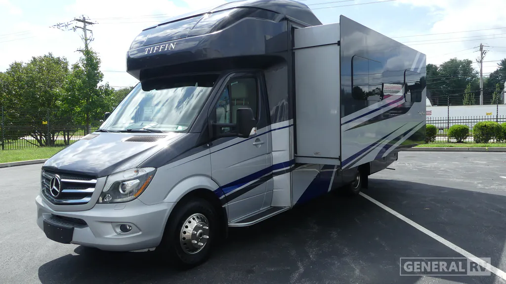2019 Tiffin Wayfarer 24 FW, Photos photo 5