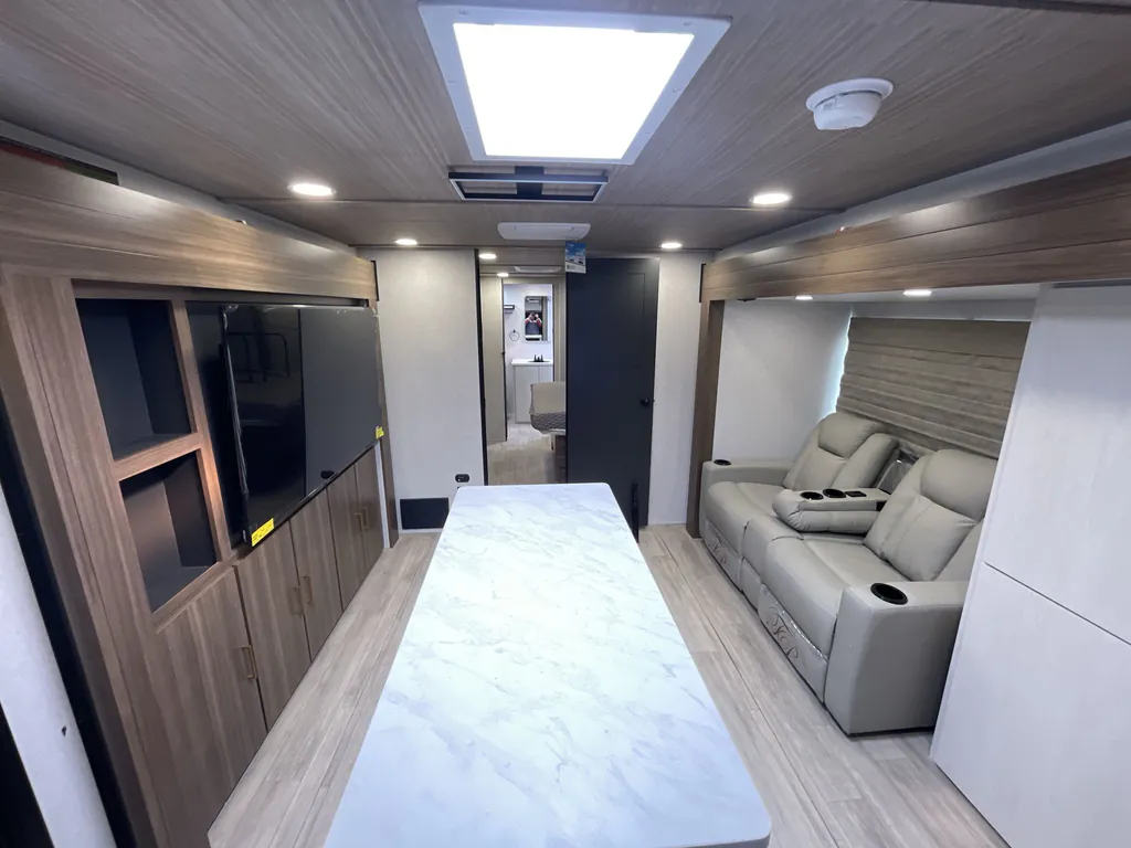 2026 Forest River Vibe Extreme Lite 2500FIK, Photos photo 2
