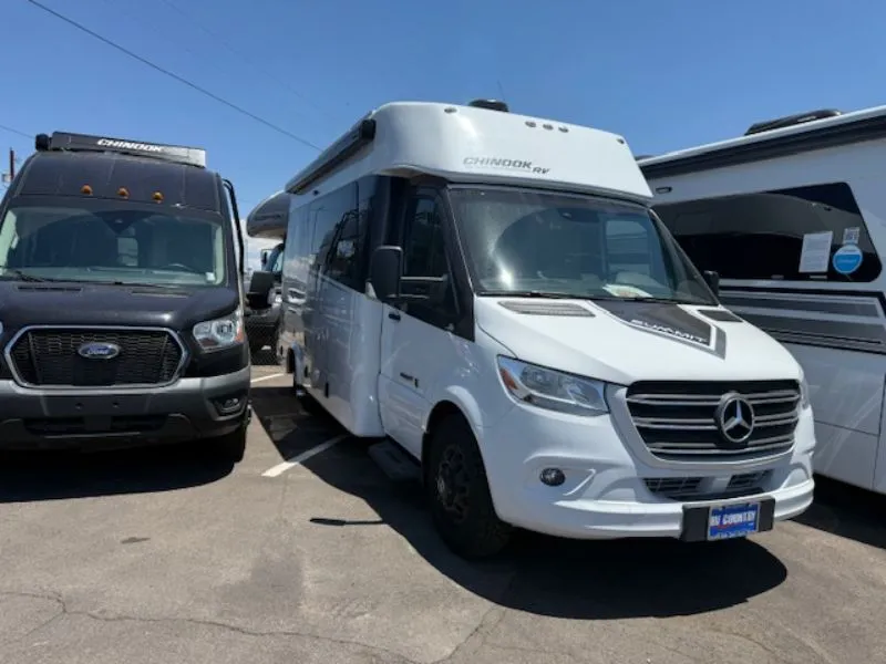 2025 Chinook RV Summit DS - Photo 2
