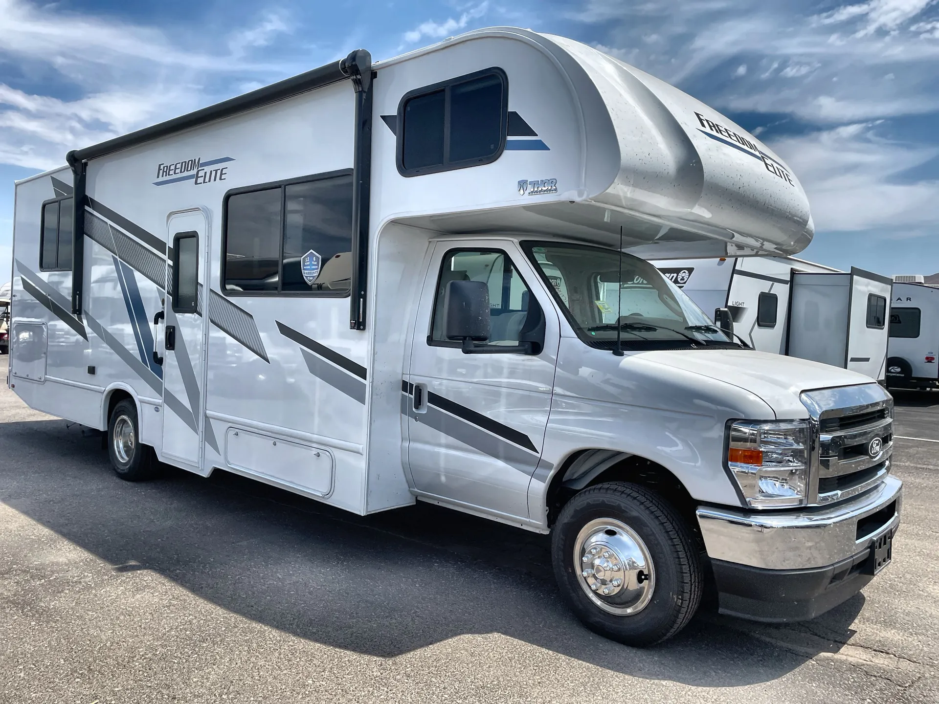 2026 Thor Motor Coach Freedom Elite 28HZ — front
