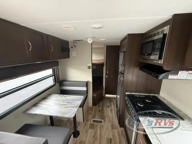 2018 Keystone Springdale 260LE - Photo 4
