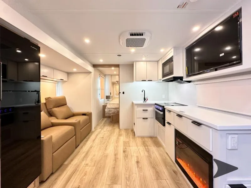 2026 Winnebago Thrive 22RBS - Photo 3