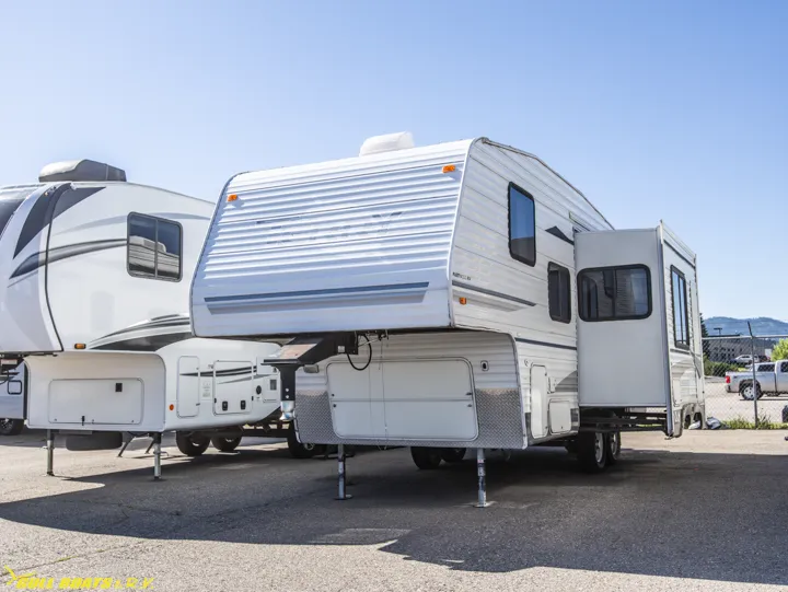 2004 Fleetwood RV Terry Used    245 - Photo 3