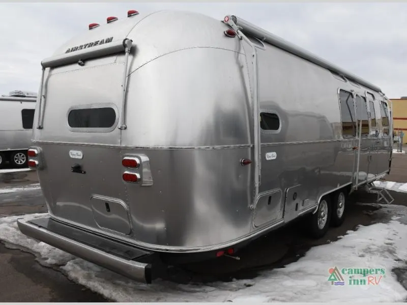 2026 Airstream Flying Cloud 30FBQ - Photo 2