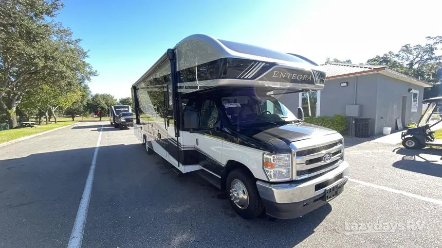 2026 Entegra Coach Odyssey 30Z - Photo 2