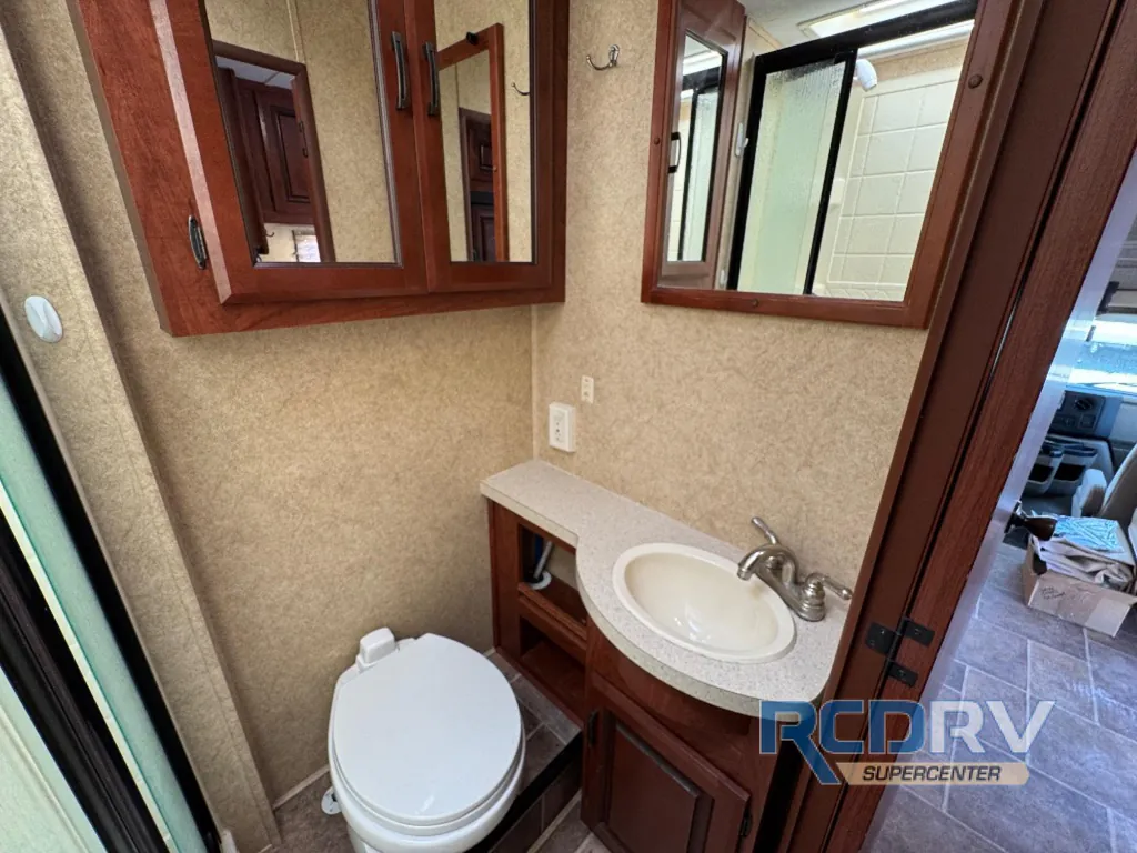 2013 Forest River Sunseeker 2650S, Photos photo 3