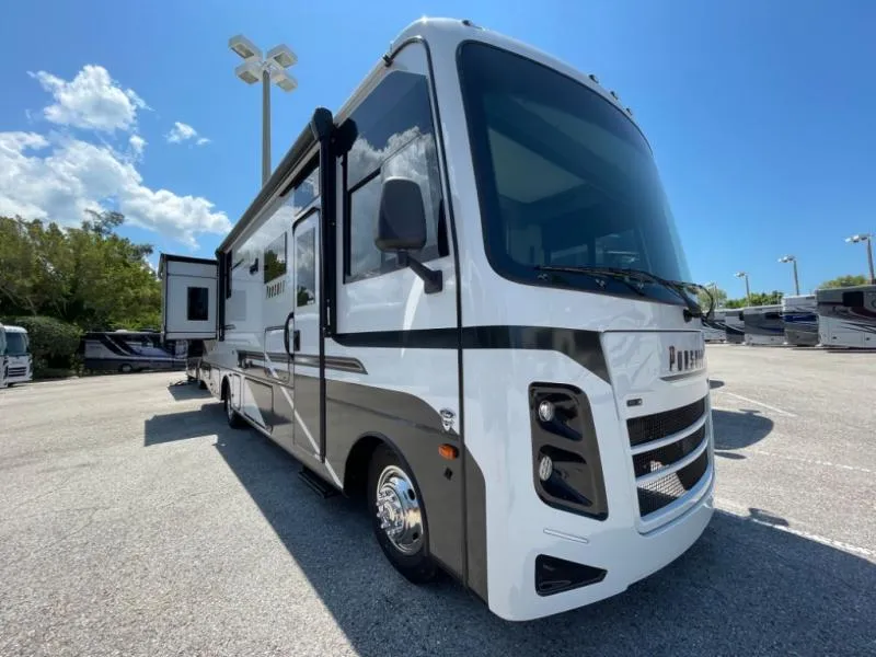 2024 Coachmen Pursuit 31ES - Photo 2