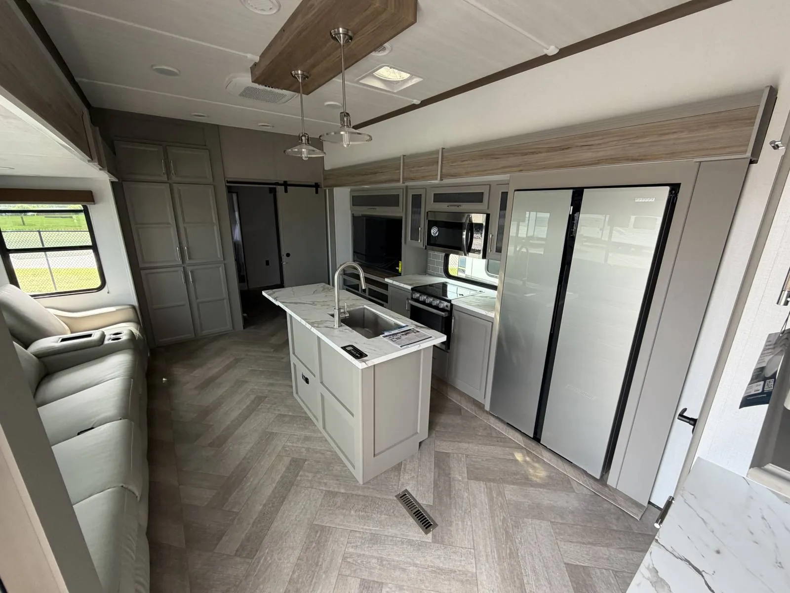 2026 Keystone Sprinter 3900DBL - Photo 3