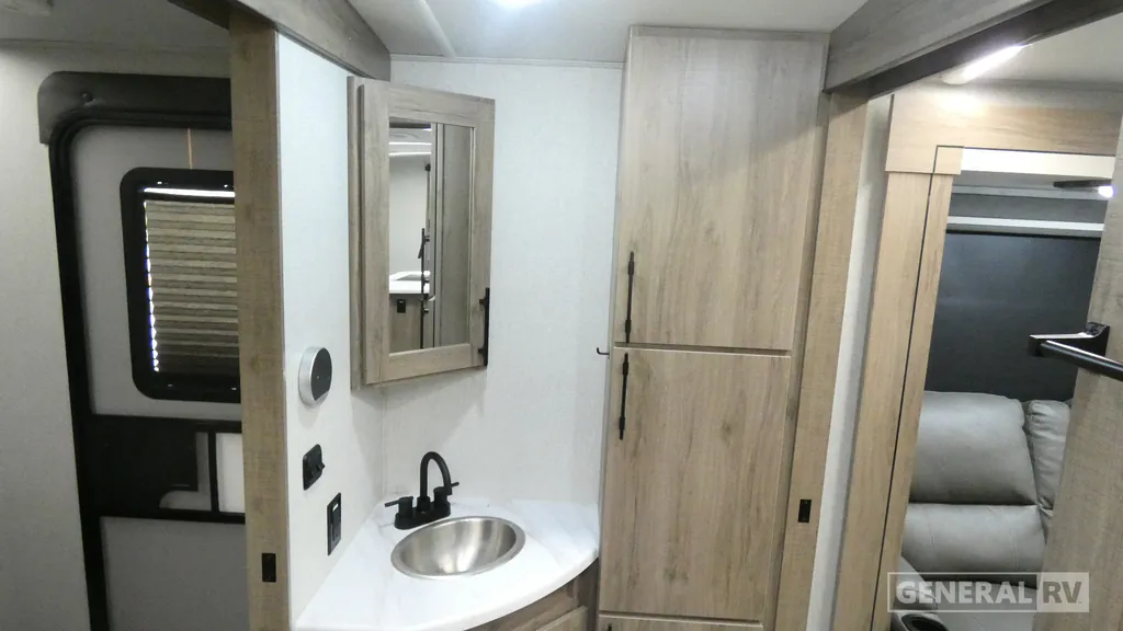 2025 Grand Design Imagine 3210BH, Photos photo 13