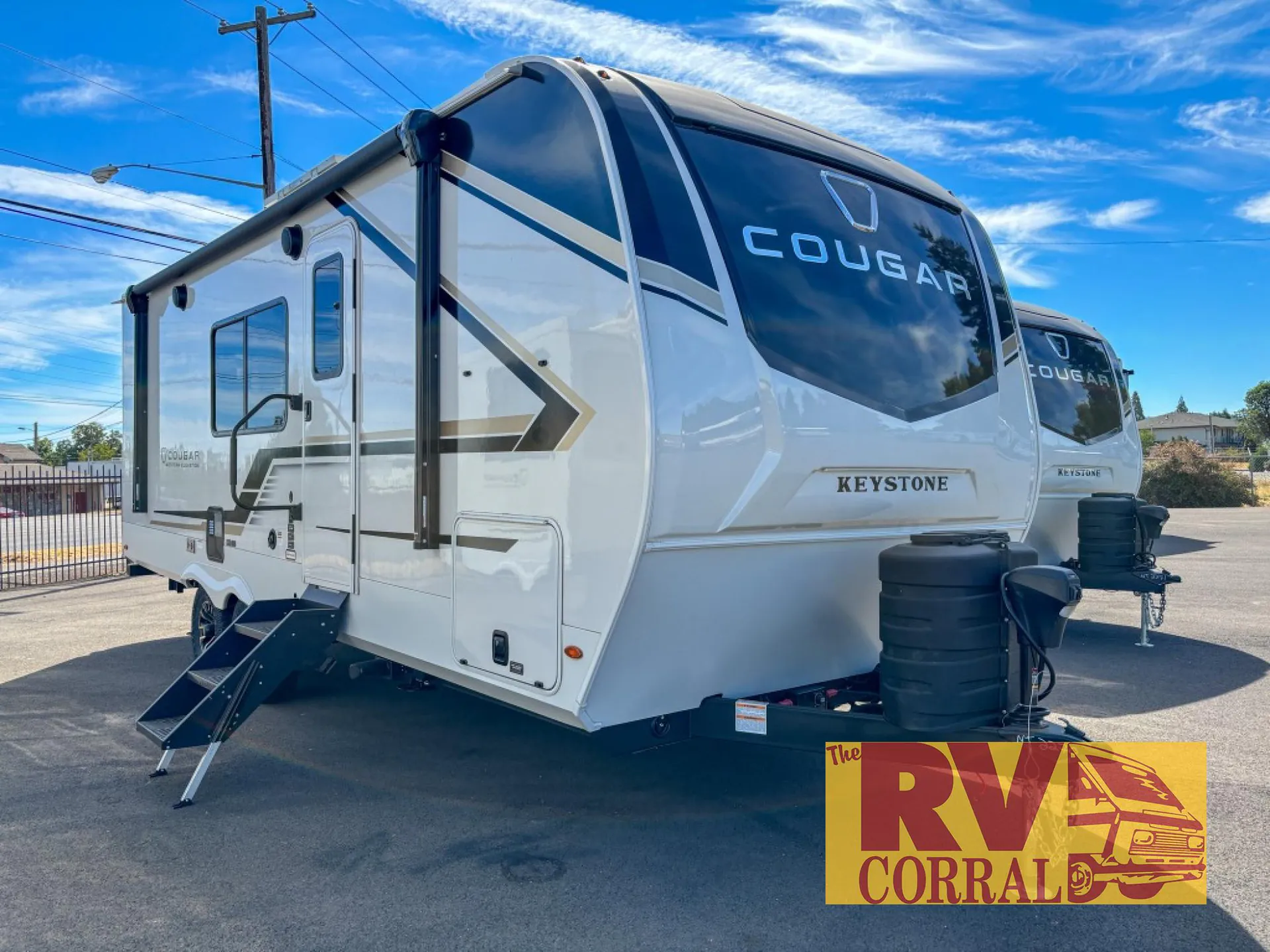 2027 Keystone Cougar Western Elevation 22MLWE dealer photo 1 from RV Corral
