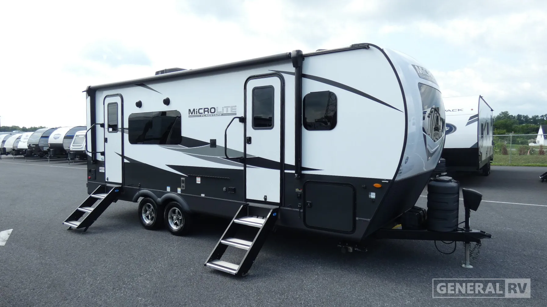2024 Forest River Flagstaff Micro Lite 25SRK - Photo 2