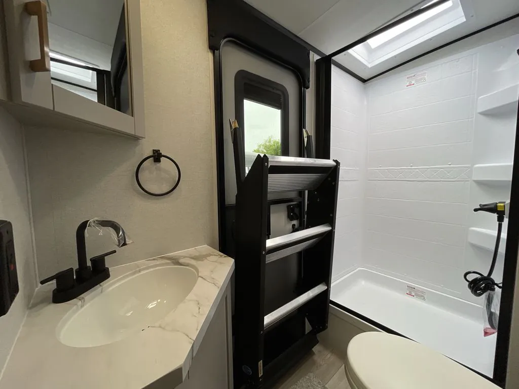 2027 Jayco Jay Feather 29BHB, Photos photo 21