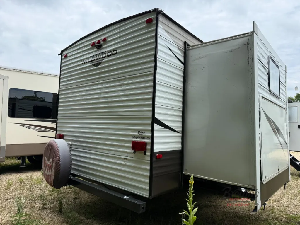 2019 Forest River Wildwood 31KQBTS, Photos photo 6
