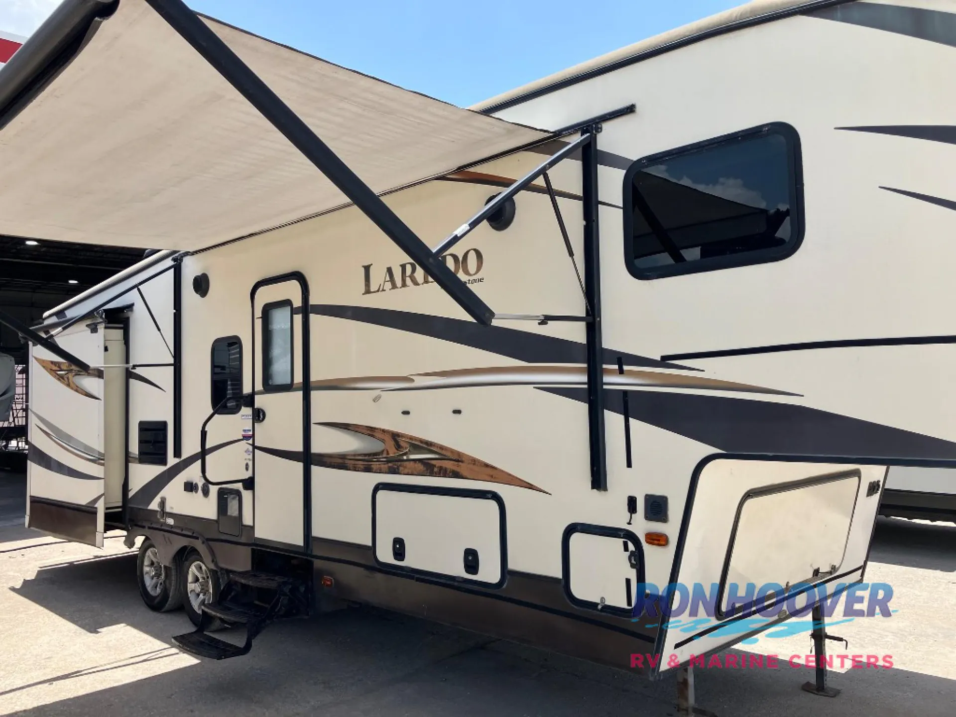 2015 Keystone Laredo 293SBH - Photo 3