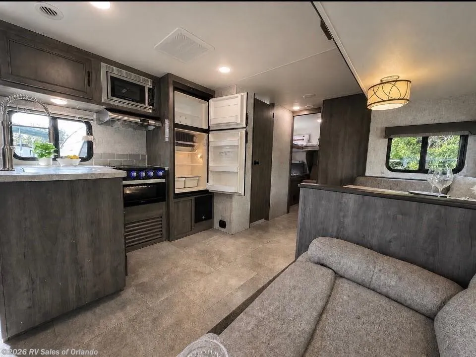 2020 Coachmen Apex 289TBSS - Photo 4