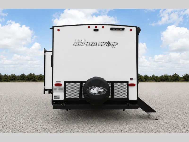 2024 Forest River Cherokee Alpha Wolf 26DBH - Photo 4